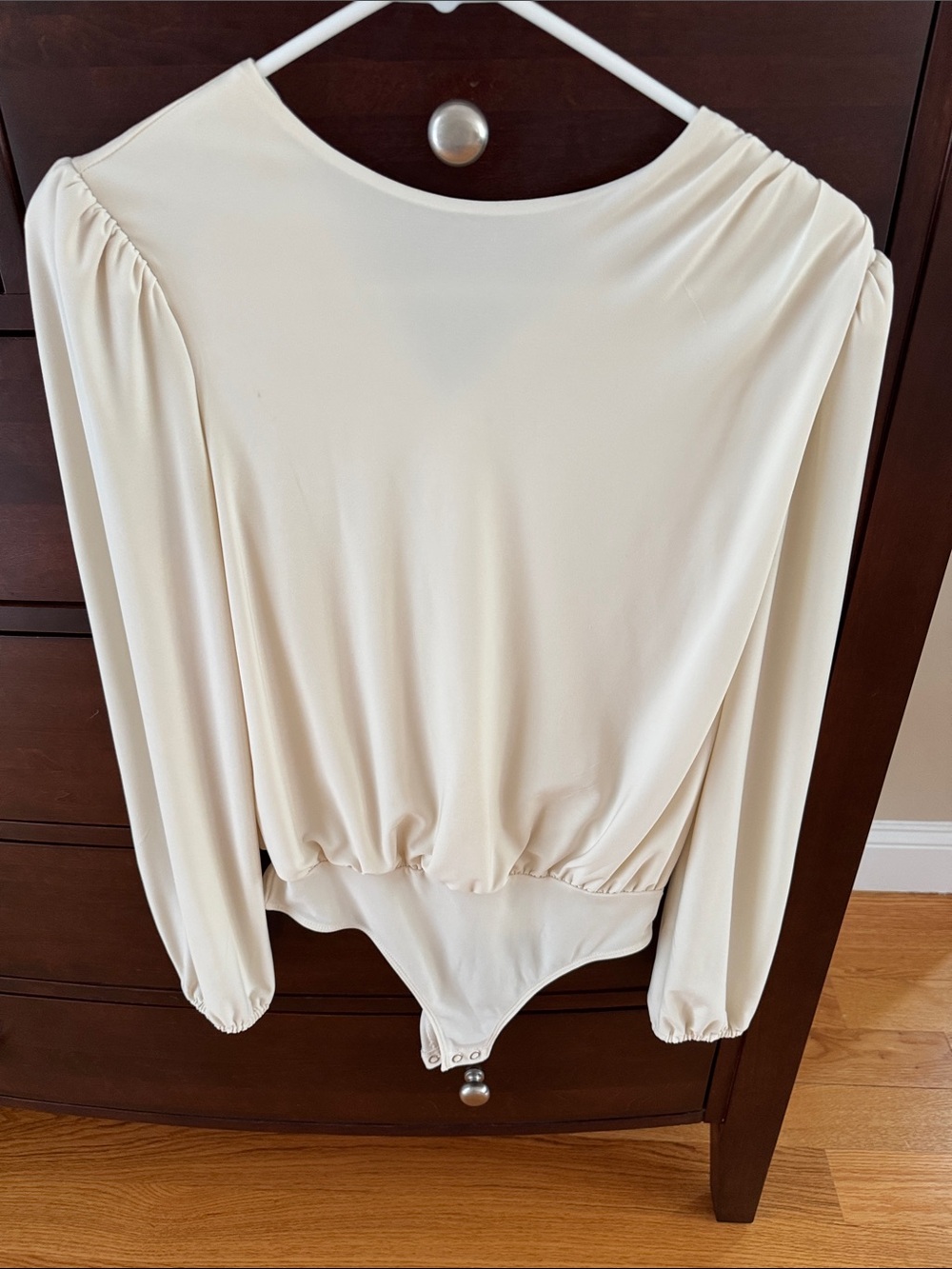Express Cream Long-Sleeve Blouson Bodysuit